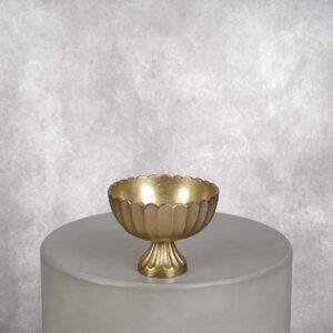 Metal Vase Gold (6 x 6 x 5 in)