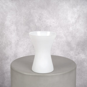 Glass Vase White (6 x 6 x 8 in)