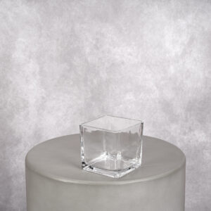 Glass Vase (4 x 4 x 4 in)